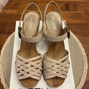 ALDO Genuine Leather Strappy Wood Platform Sandals - US 8-8.5 (EU39)